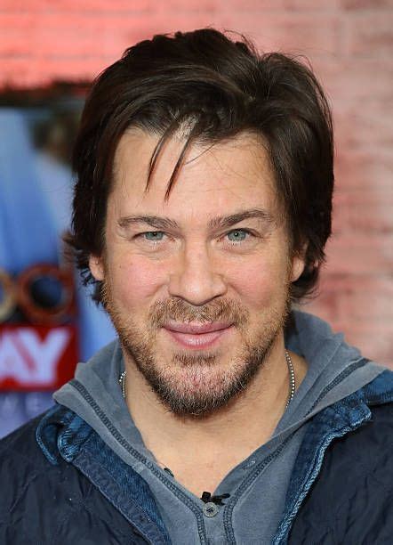 where does christian kane live now