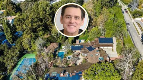 where does jim carrey live