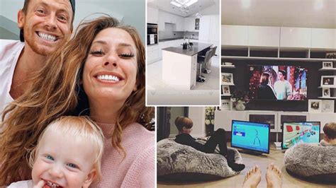 where does stacey solomon live in essex