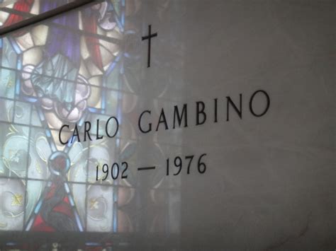 where is carlo gambino buried