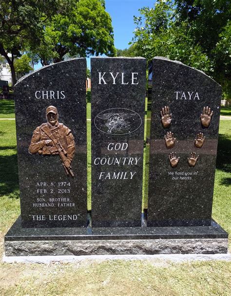 where is chris kyle buried