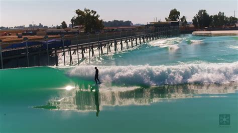 where is kelly slater's surf ranch