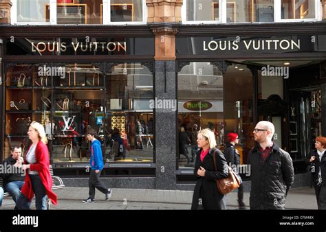 where is louis vuitton located