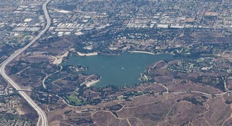 Where Is Puddingstone Lake