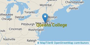 where is queens college located