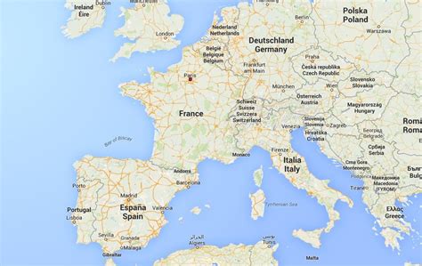 where is the eiffel tower located on the world map
