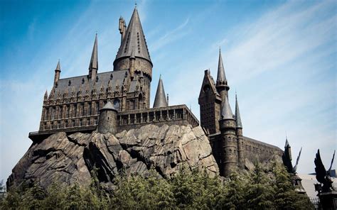 where is the harry potter castle located