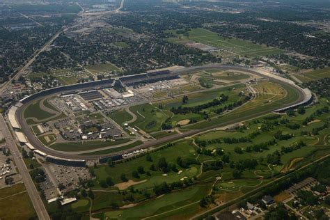 where is the indy 500 race track