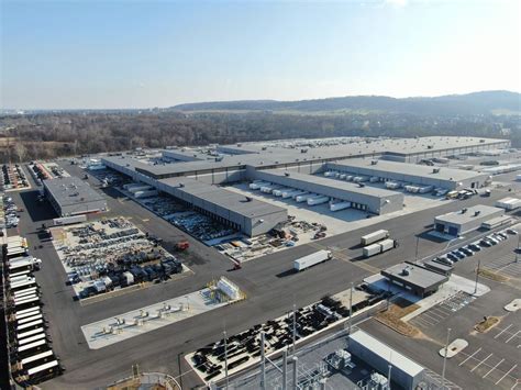 where is the ups facility located