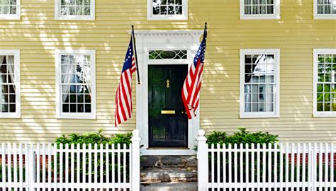 Where Should A Flagpole Be Placed