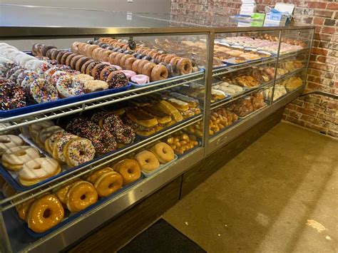 where to get doughnuts near me