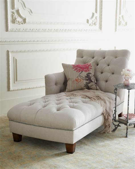 Where To Put A Chaise Lounge In A Bedroom
