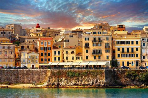 where to stay in corfu old town
