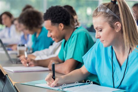 where to study to become a registered nurse