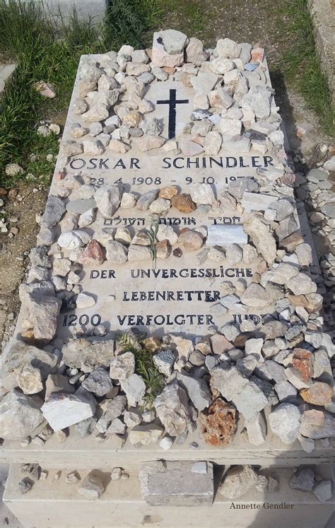 where was schindler buried