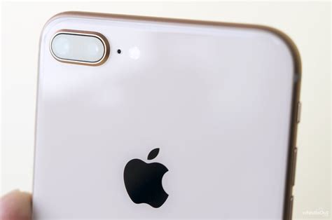 which company camera is used in iphone