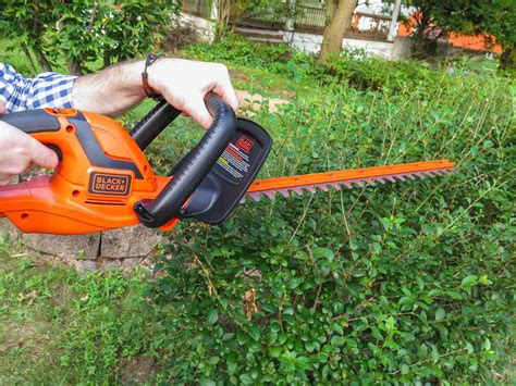 which hedge trimmers