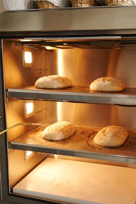 Which Oven Setting To Use For Baking Bread