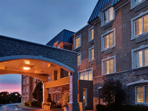 whitby ontario hotels