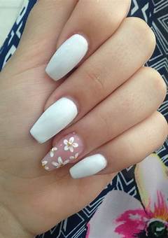 White Acrylic Nails With Flowers: A Trendy Nail Art Design For 2023