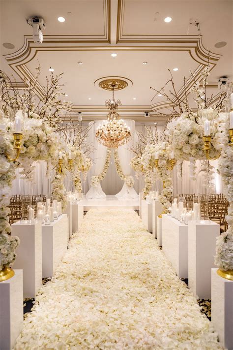 Four Seasons White & Gold Wedding Inspiration — Eddie Zaratsian