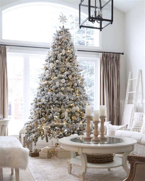 Secrets & Tips To Decorate A White Christmas Tree