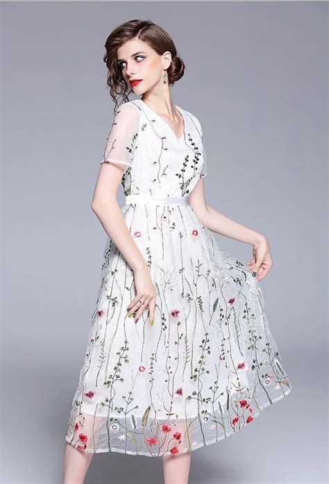 White Flower Dress: Embrace Elegance And Grace