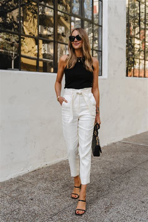 10 Adorable White Pants Work Outfit Ideas to Improve Your Look