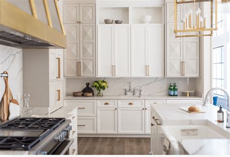 Dreamy White Kitchens white kitchen, Home kitchens, White