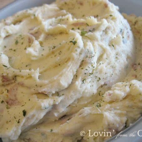 White Cheddar Mashed Potatoes Recipe White cheddar mashed potatoes, White cheddar mashed