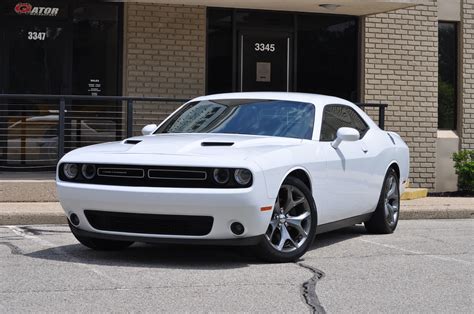 white dodge challenger for sale