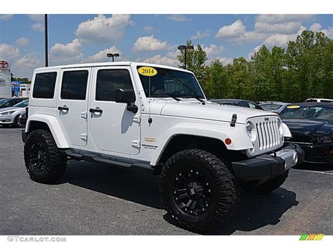 white jeep wrangler unlimited