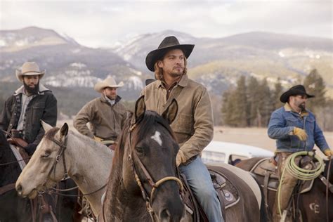 who are the actors in yellowstone