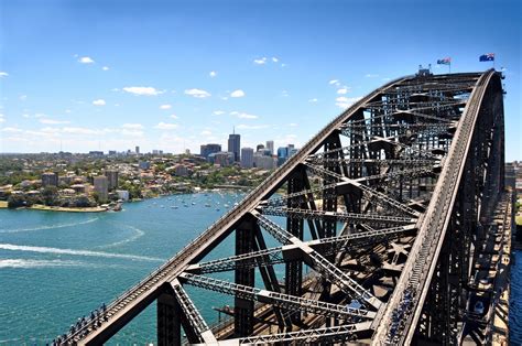 who built the harbour bridge