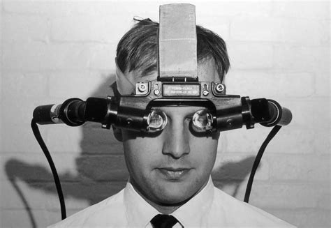 who created headsets