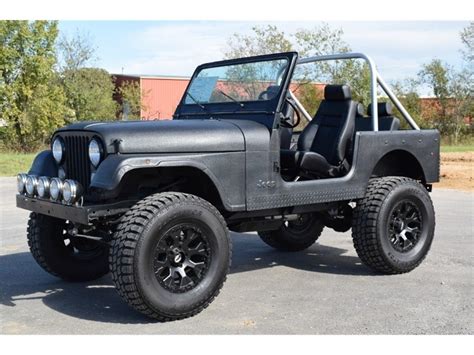 who does jeep use for financing