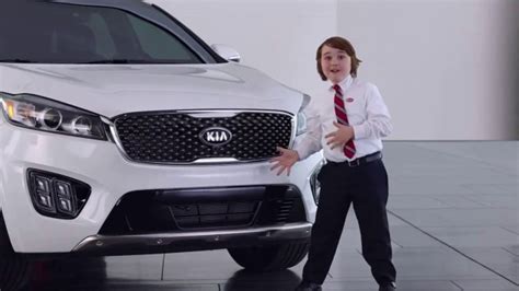 who does the kia commercial