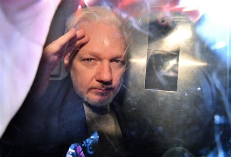 who halted the extradition of julian assange