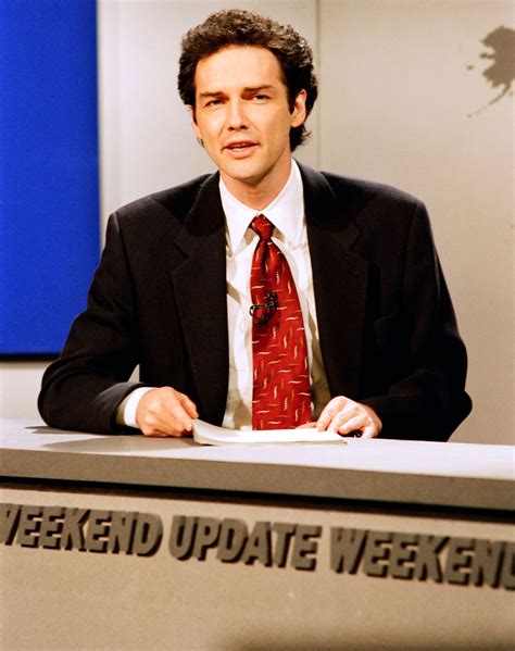 who hosts weekend update snl