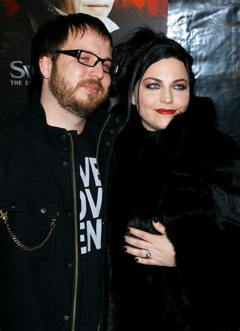 who is amy lee married to