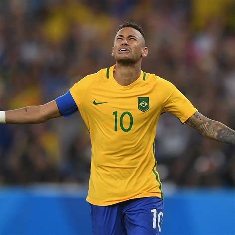 who is captain of brazil football team