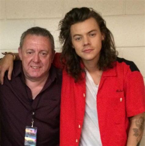 who is harry styles father