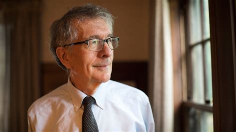 who is howard gardner and what is his theory