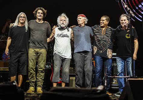who is in dead and company band