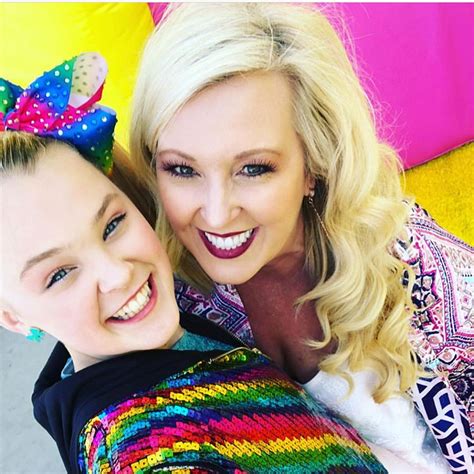 who is jojo siwa mother