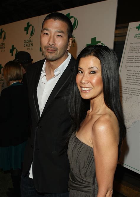 who is lisa ling married to