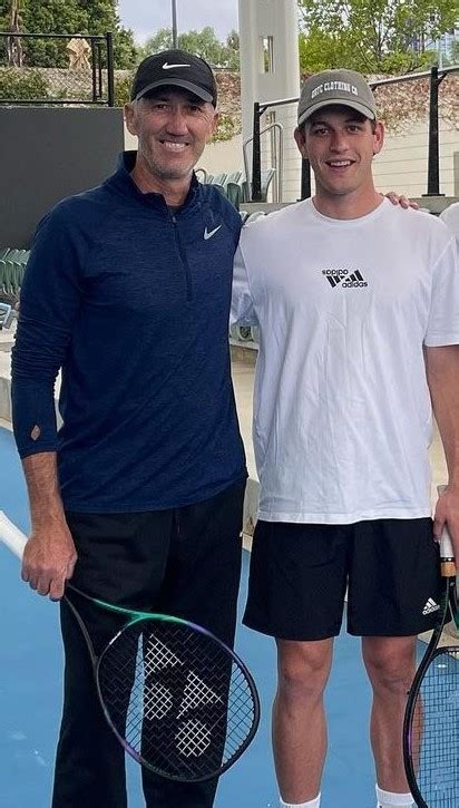 who is tennis player sinner's coach