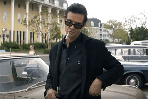 who is the actor in a complete unknown