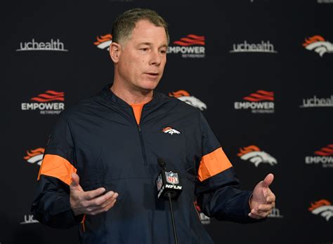 who is the broncos offensive coordinator