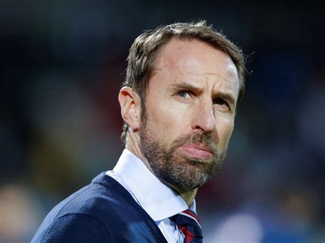 who is the coach of england football team